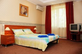 Квартира посуточно в Львове на пл. Рынок, 25